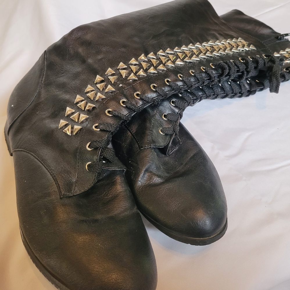Zip Up Boots!